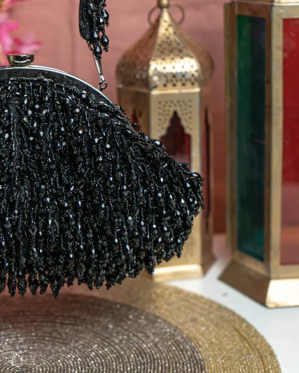 Noir_Cascade_Beaded_Purse